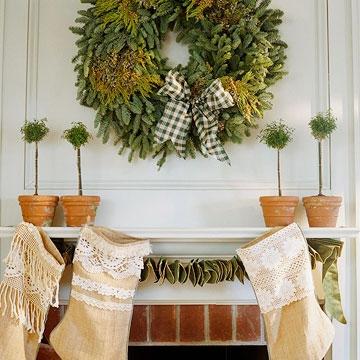 christmas decorating fireplace